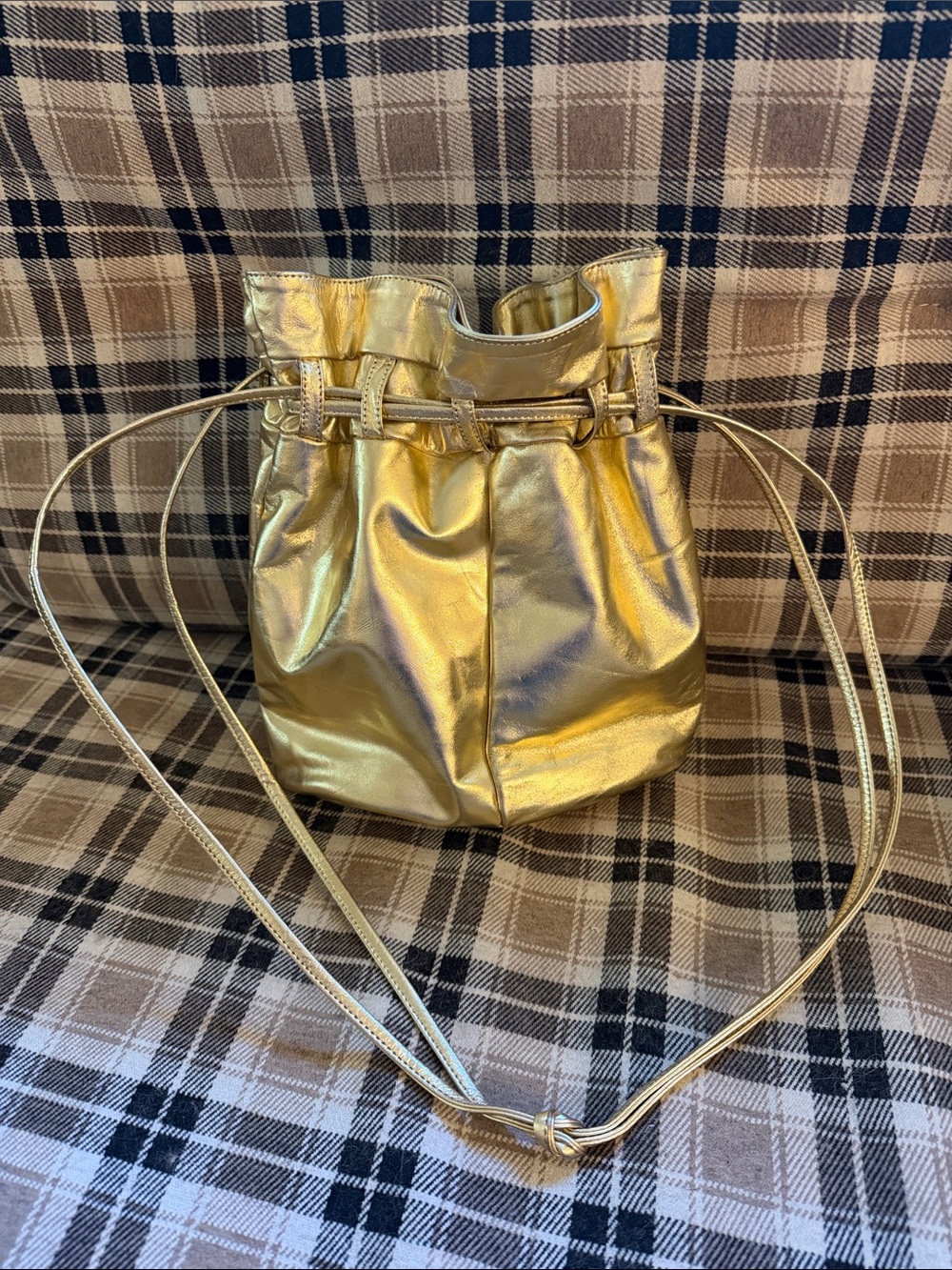 Source Unknown Gold Metallic Drawstring Mini Bucket Bag